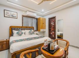 Hotel Prestige Grand, Manikonda，位于Haidar Sāhibgūda的酒店
