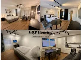 G&P Housing Apartments - Shared Apartment Deluxe Zimmer mit eigenem Badezimmer WC und großer Küche