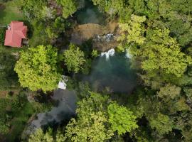 Tu Casa en la Selva Lacandona，位于Champa的酒店