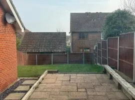 Peaceful Ashford Room with Wi-Fi