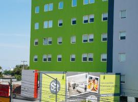 SR Hotel，位于瓜达拉哈拉的酒店