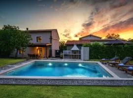 Stunning Home In Buzet