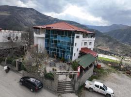 Hotel Kanione，位于Çorovodë的酒店