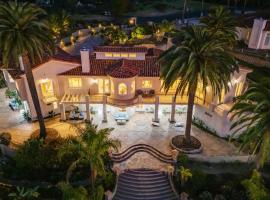 Sunset Estate by AvantStay，位于波威的酒店