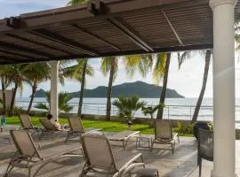 Luxe Oceanfront Condo in Golden Zone