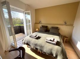 Le Clos des Berges de l'Ain，位于Charnoz的酒店