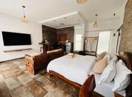City Retreat Mega