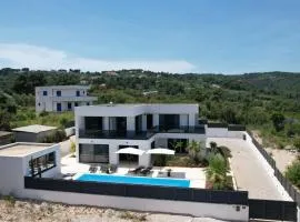 Family friendly house with a swimming pool Rogac, Solta - 25444