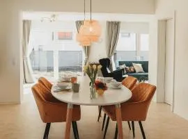 Alb-Suite Family Friendly Premium 2BR Apartment