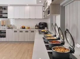 Hyatt House Schenectady / Mohawk Harbor