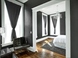 The Harkness Hotel，位于McCammon的酒店