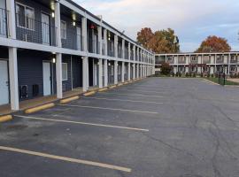 尚佩恩厄巴纳戴斯酒店，位于尚佩恩的酒店