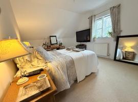 Silsoe Cottage B&B - Woodland View Room，位于Silsoe的酒店