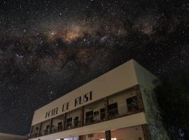 Hotel De Rust，位于De Rust的酒店