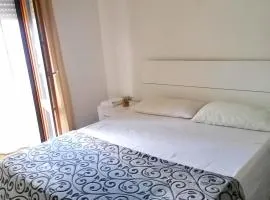 Oasi di Relax camera balcone privato e bagno condiviso
