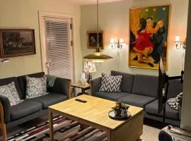 Apartment 2 min from airport 10 min to city