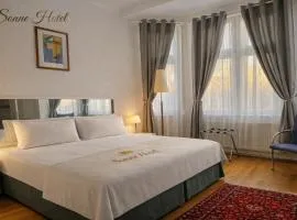 Sonne Hotel