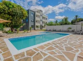 Marahaba Holiday Suites Ground Floor 1BR 5 Min Drive to Nomad Beach