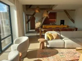Barn of Bliss - luxurious family home 9p near Bruges