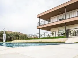 Ariom Apartments