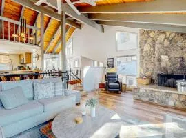 Condo near Lake Tahoe with pool hot tub grill & wood fireplace - sleeps 6