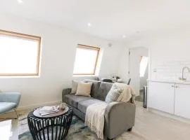 Modern 1BED Top Floor Apartment in Central Ipswich