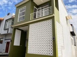 Demara Villa yang Aesthetic di Batu