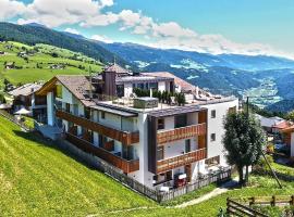 水晶酒店，位于马兰扎的酒店