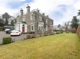 OYO Ashlea Manor