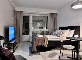 Borg Areena - Stylish Studio Apt For 3