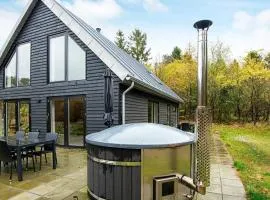 6 person holiday home in Hovborg-By Traum