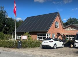 Bøllingsø Bed and Breakfast，位于Engesvang的酒店