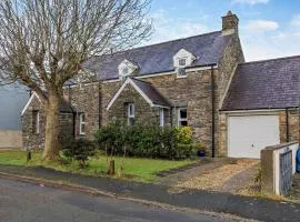 3 Bed in Fishguard oc-37270