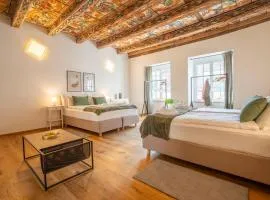 Spacious Apartment in Central Basel near Rhine - Special TOP LUX 24 Apartment, Basel, up to 8 guests