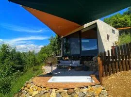 KOALA HUT - Luxury Treehouse - Private Escape with outdoor Hot Tub