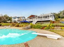 Whispering Oaks Estate with Pool and View in Murphys