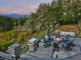 Moore Family Farmhouse - Wine Tastings Included