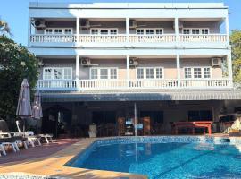Collection O Southern Star Resort Pattaya，位于北芭堤雅的酒店