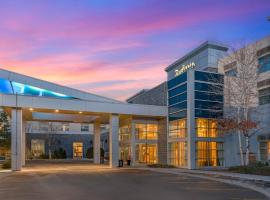 丽笙酒店及会议中心卡尔加里机场东，位于卡尔加里的酒店