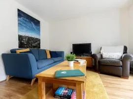 BRIARS CLOSE - Four Bed Property on the Edge of the Peak District National Park