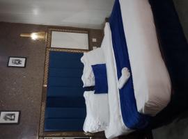 Mar'maris Residence Hotel，位于奥韦里的酒店