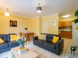 Central Limerick Stay - Spacious 4 Bedroom Apt