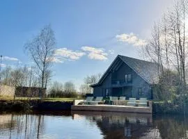 Franks Ferienhaus am See I Privatsteg I Tretboot I Spieletage I Gartensauna l Ruhe I Natur I Angeln I luxuriös & großzügig bis zu 10 Personen