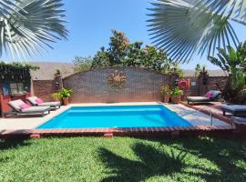 Casa Punta Perula VILLAS，位于Pérula的酒店