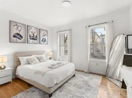 Entire Dream Home near NYC-FREE Parking & backyard!