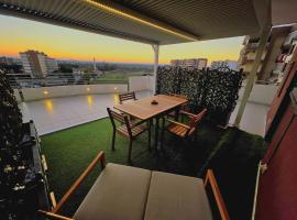 APT-Large Private Terrace - Sleeps 6 - Close to Bari Airport - Spacious and Relaxing-DDN House，位于Macchie的酒店