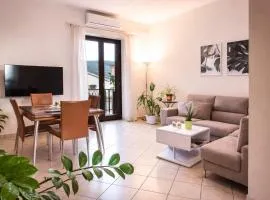 Riní House,casa elegante affacciata sulla valle umbra