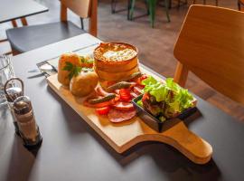 Ibis Pontarlier，位于蓬塔利耶的酒店