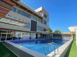 The Aetrium Resort Hotel，位于Bactad West的酒店