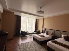 Tara Haven Hotel，位于Yuwak的酒店